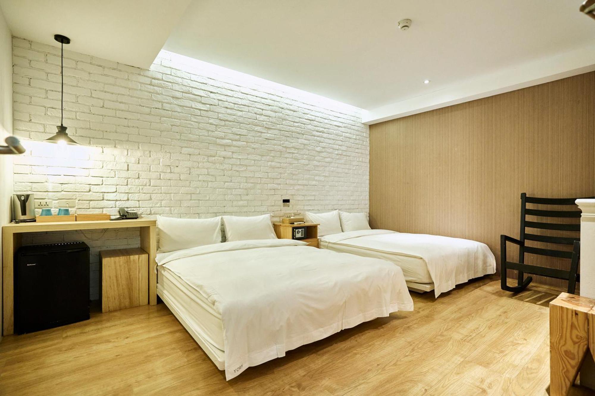 York Hotel Taipei Esterno foto
